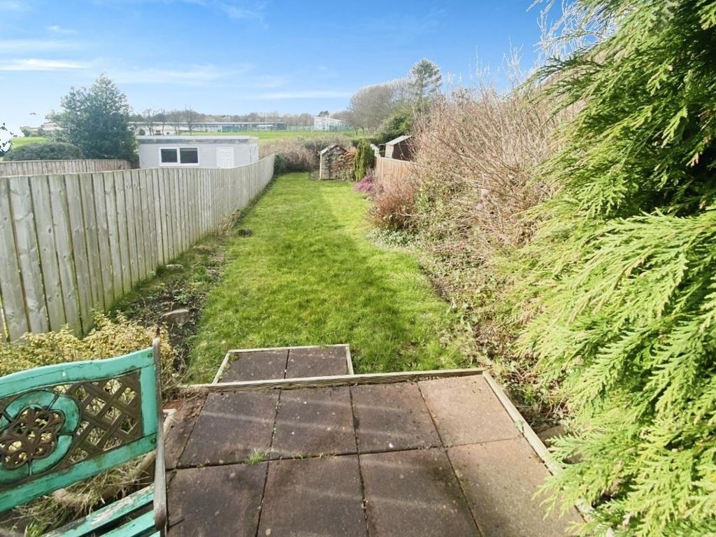 Thorpe Road, Easington Village... 3 bed terraced house £90,000