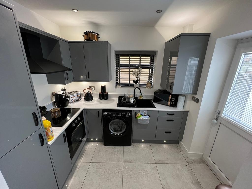 The Avenue Pontygwaith Ferndale 3 bed terraced house £119,950