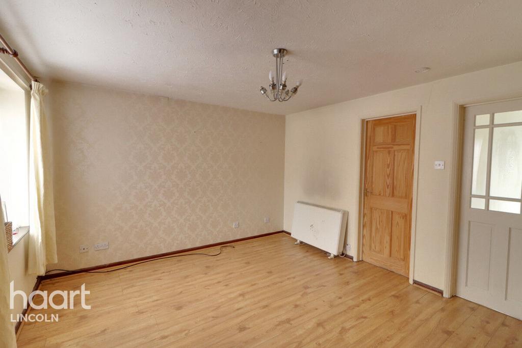 Hawthorn Way, Bassingham 3 bed bungalow for sale £160,000
