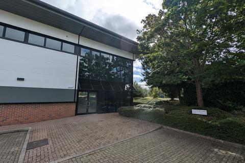 Industrial unit to rent, 5 Sopwith Park, Concorde Way, Segensworth North, Fareham, PO15 5RT