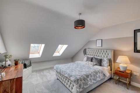 The Charles Main Road, Hallow, Worcester, WR2 6LD