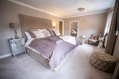 5 bedroom detached house for sale, Bedwas, Caerphilly, CF83 8EW