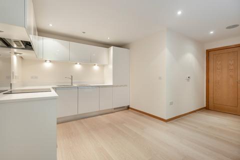 1 bedroom flat for sale - Martyr Road, Guildford, Surrey