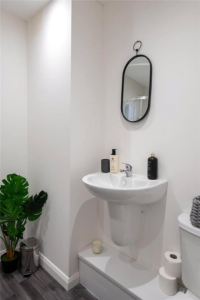 Bathroom Gf Flat