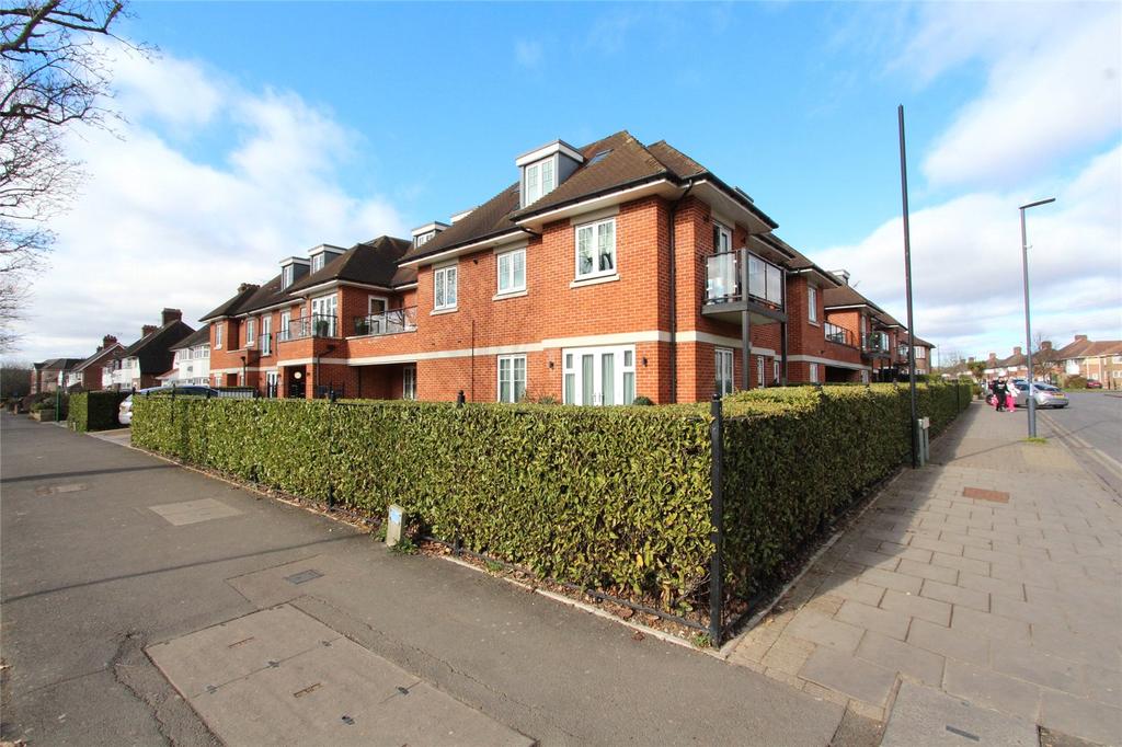 Whitchurch Lane, Edgware, HA8 2 bed apartment £2,200 pcm (£508 pw)