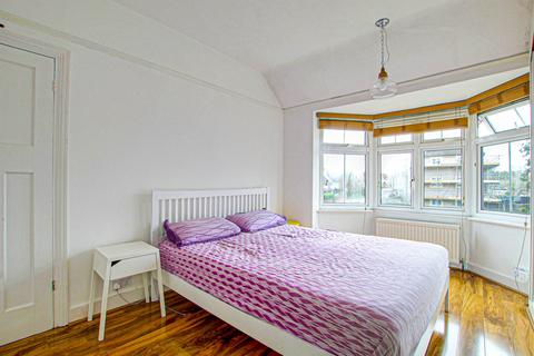 414 Gosbrook Road, Caversham, Reading, RG4 8EG