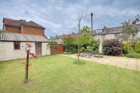 414 Gosbrook Road, Caversham, Reading, RG4 8EG