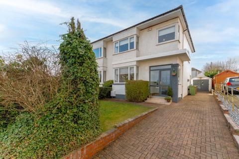11 Lomondside Avenue, Clarkston, Glasgow, G76 7UQ