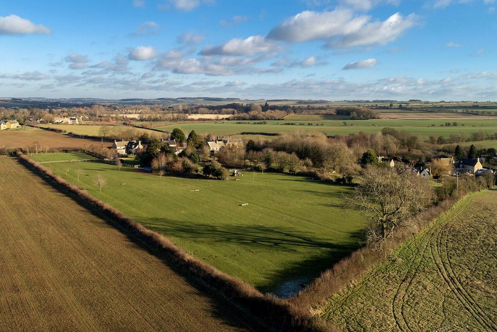 Upper Milton, MiltonunderWychwood... 5 bed detached house £2,500,000