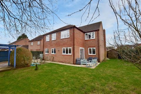 5 bedroom detached house for sale, Southfield Road, Pocklington