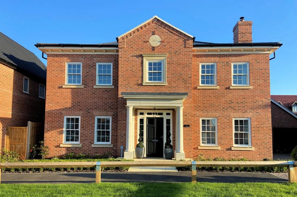Holt 4 bed detached house for sale £675,000