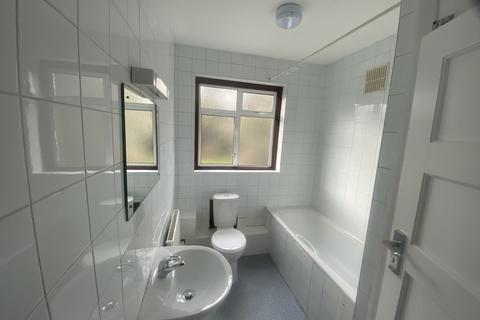 1 bedroom maisonette to rent, Gravel Hill, Croydon