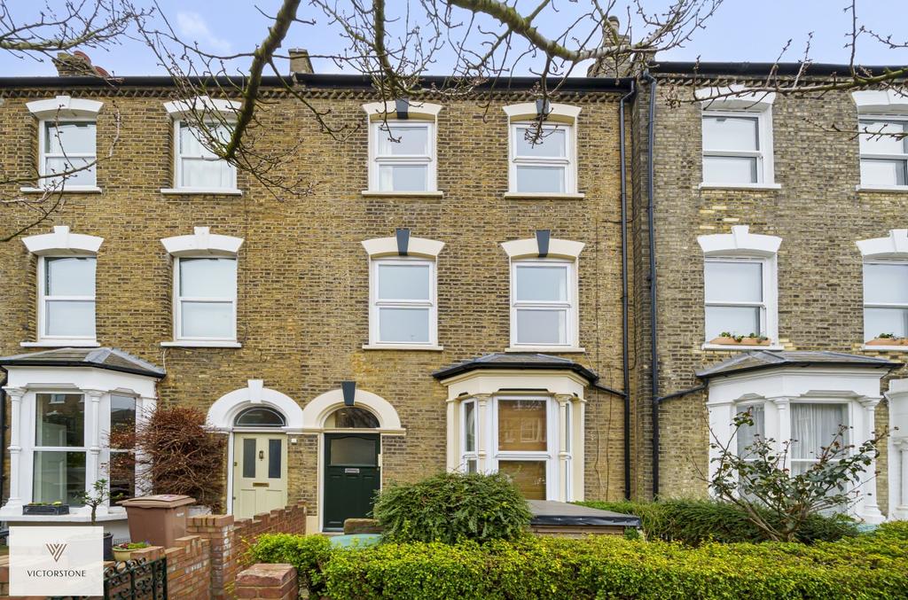 Perth Road, Finsbury Park, N4 6 bed semidetached house £1,200,000