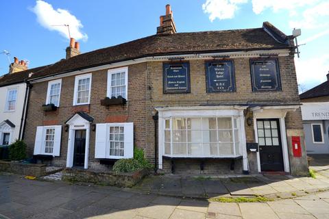 3 bedroom semi-detached house for sale, Ye Olde House and Shop, Church Square, Shepperton, TW17