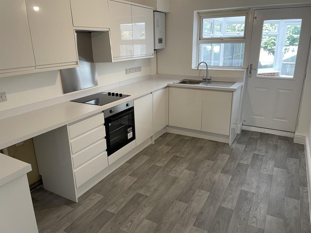 The Topiary, Poole 3 bed townhouse £1,350 pcm (£312 pw)