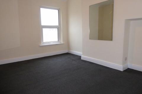 2 bedroom flat to rent, 88 Albert Road, Morecambe, LA4