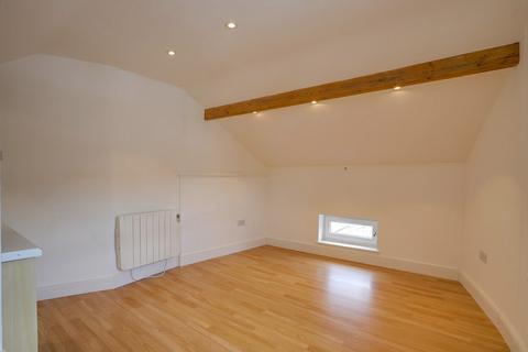 1 bedroom maisonette to rent, Regent Street, Dawlish
