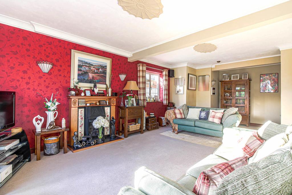 Weald Bridge Road, North Weald 3 bed detached bungalow £595,000