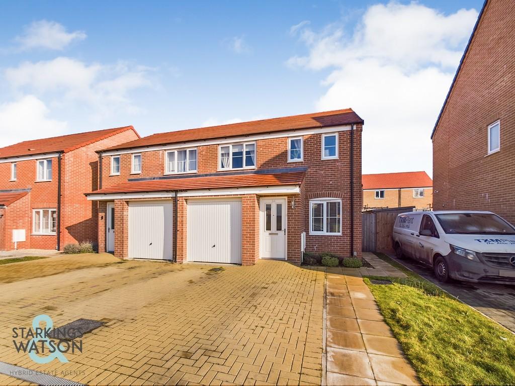 Howes Road, Bradwell, Great Yarmouth 3 bed semidetached house £270,000