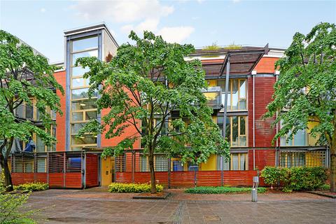 2 bedroom flat to rent, Becquerel Court, School Square, London