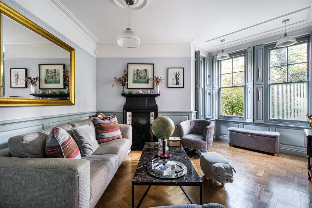 York House, 14 Highbury Crescent, Islington, London 3 bed flat for sale