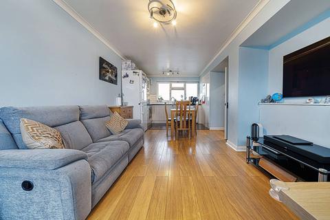 95 Redbridge Gardens, London, SE5 7HB
