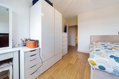 95 Redbridge Gardens, London, SE5 7HB