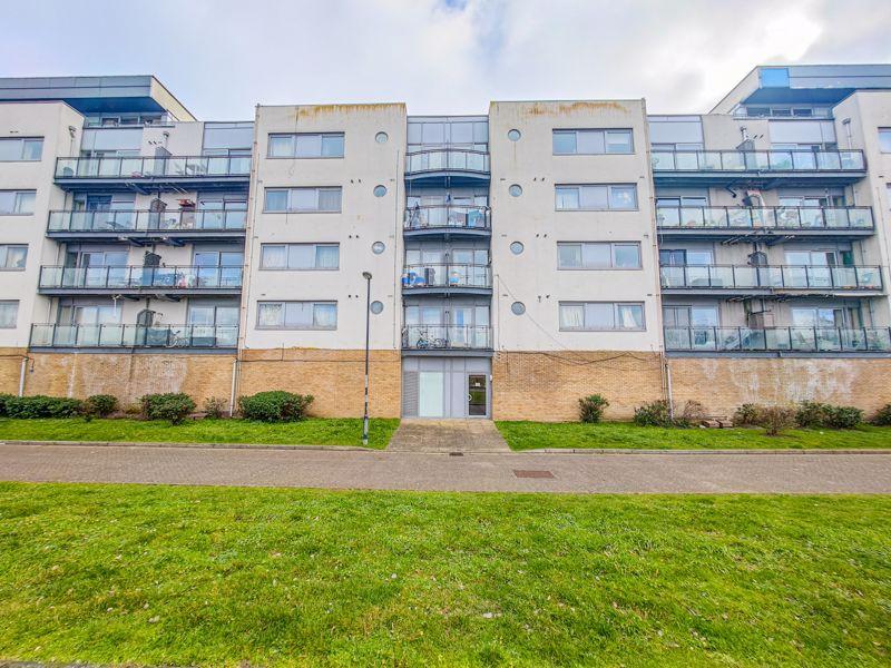 Hill House, Defence Close, West Thamesmead 2 bed apartment for sale £