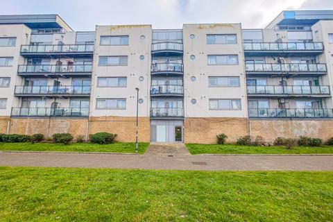 2 bedroom apartment for sale - Hill House, Defence Close, West Thamesmead