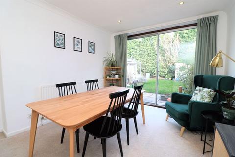 9 Canberra Road, Walsall, WS5 3NH