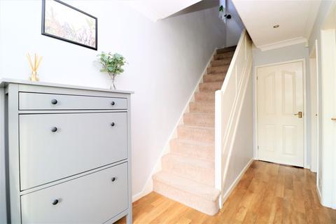 9 Canberra Road, Walsall, WS5 3NH