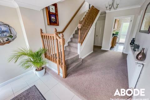 5 bedroom detached house for sale, Westbourne Grove, Westcliff-On-Sea SS0