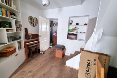 11 Sunnyside, Bideford, EX39 4EQ