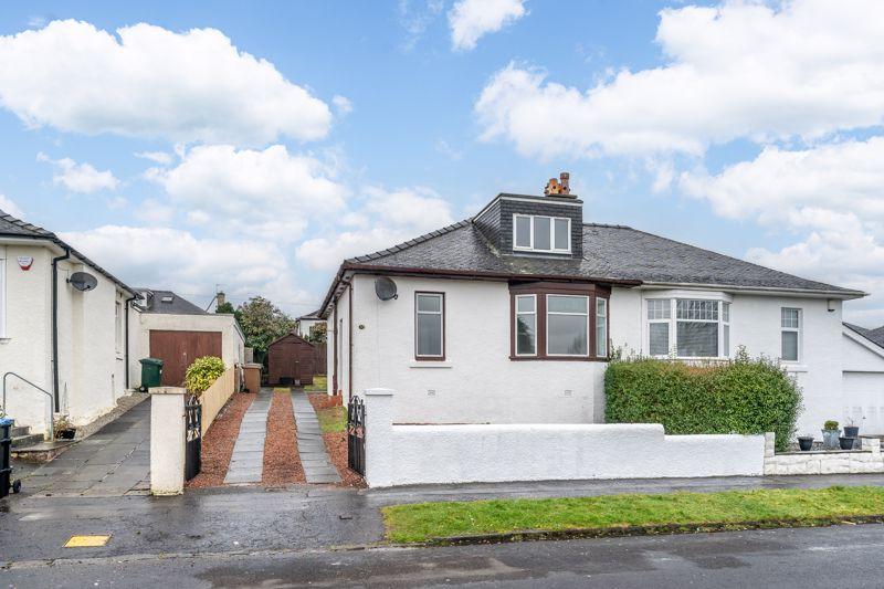 22 Glenapp Quadrant, Kilmarnock, KA1 3LJ 3 bed semidetached bungalow