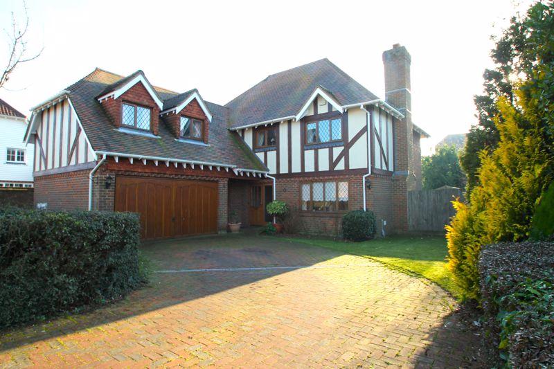 Hawkinge, Folkestone 5 bed detached house for sale £735,000