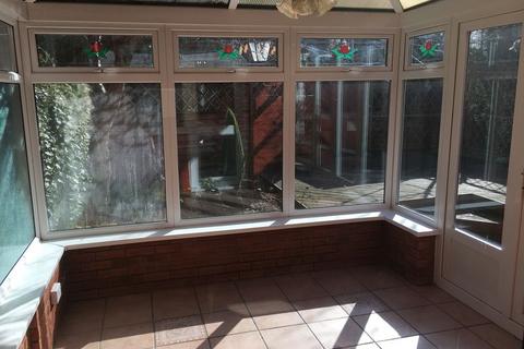 3 bedroom semi-detached house for sale, Aintree Close, Leegomery  Telford