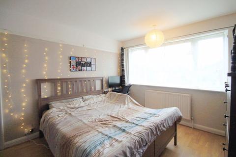 1 Ormsby Gardens, Greenford, UB6 9NR