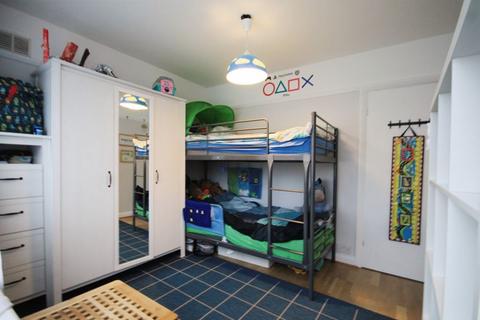 1 Ormsby Gardens, Greenford, UB6 9NR
