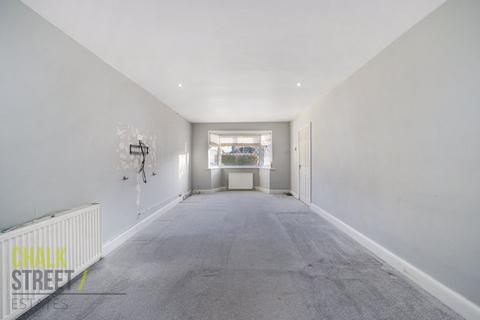 53 Warren Drive, Hornchurch, RM12 4QZ