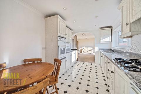 20 Havering Drive, Romford, RM1 4BH