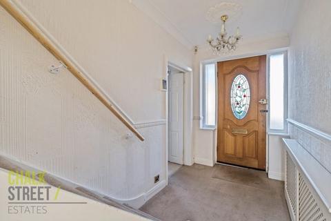 20 Havering Drive, Romford, RM1 4BH