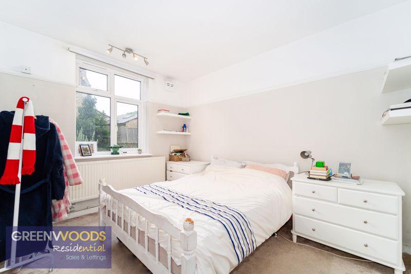Kelmscott Gardens, London 1 bed flat £1,600 pcm (£369 pw)