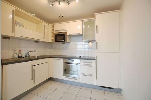 2 bedroom flat for sale, New Road, Brentwood