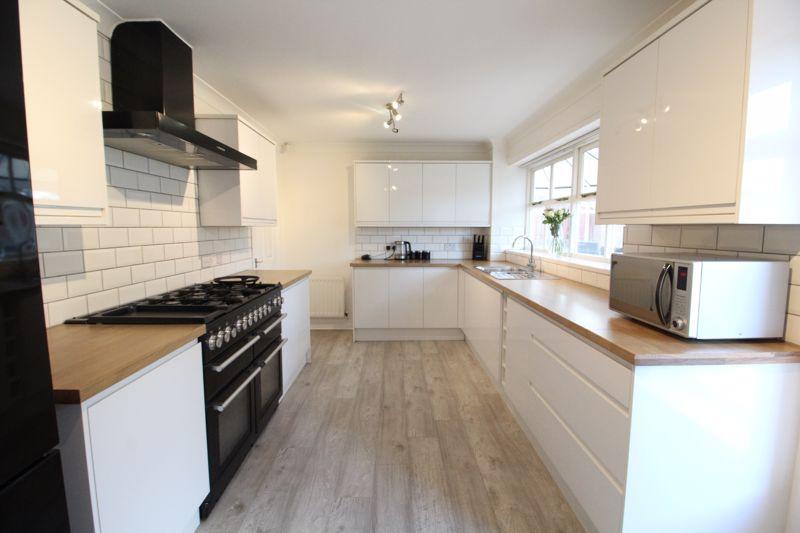 Calf Close Drive, Jarrow 4 bed detached house £280,000