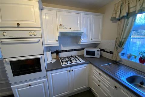 8 Brow Crescent, Halfway, Sheffield, S20 4GB