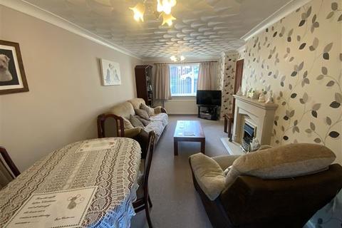 8 Brow Crescent, Halfway, Sheffield, S20 4GB