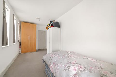 Flat 1, 2 Kent Road, West Wickham, BR4 0JP