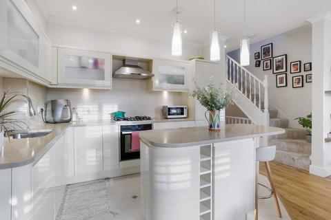 2a Westfield Road, London, W13 9JR