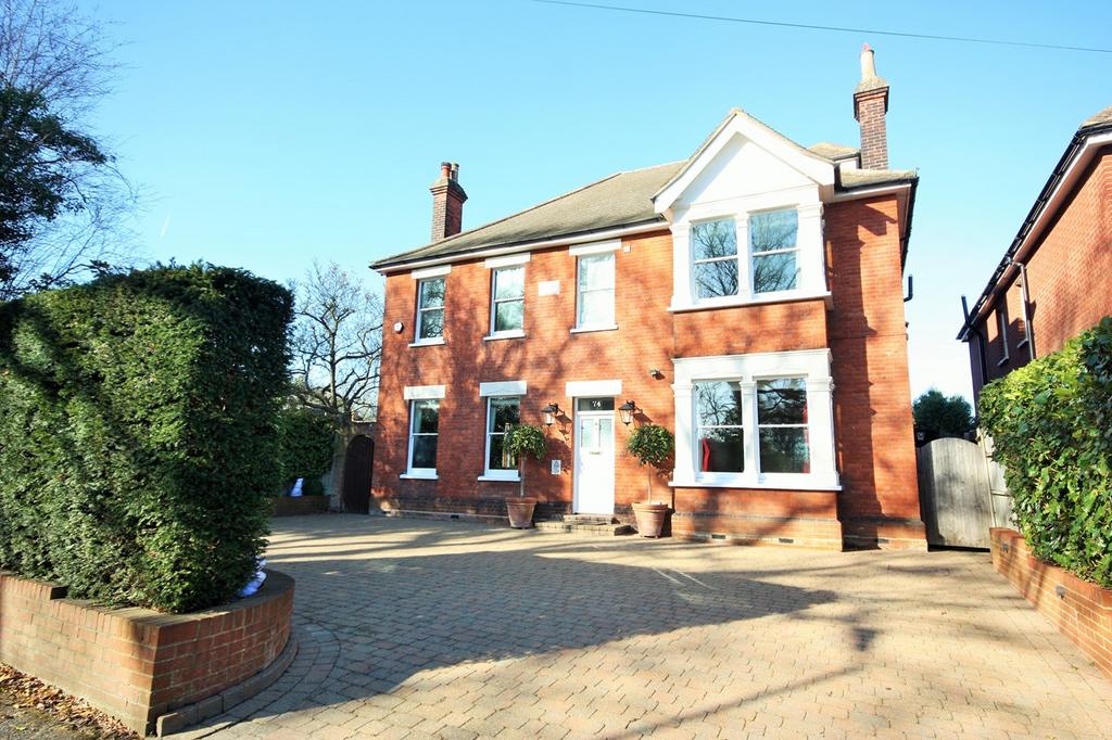 Priests Lane, Shenfield, Brentwood, CM15 8 bed detached house for sale