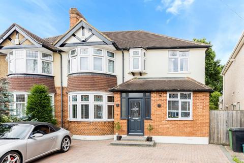 46 Westways, Epsom, KT19 0PQ